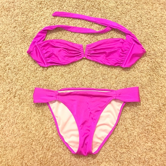 VS bathing suit!~Both top and bottom are Medium