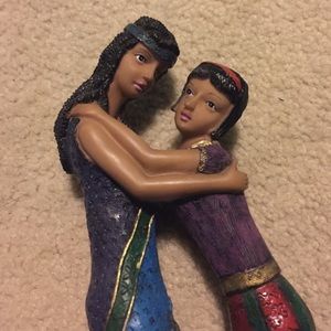 Meet your Posher, Joy