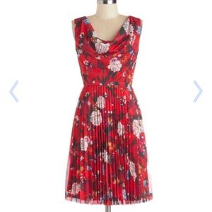 Modcloth Rainy Day Rendezvous Red Floral Dress XS