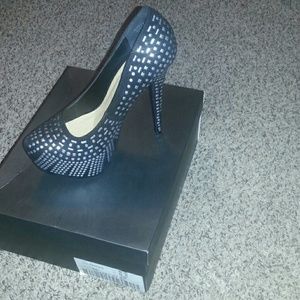 6in Stiletto heels