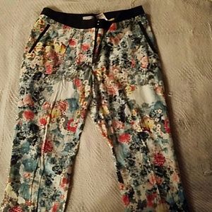 H&M FLORAL PANTS