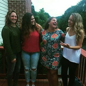 Meet your Posher, Emily