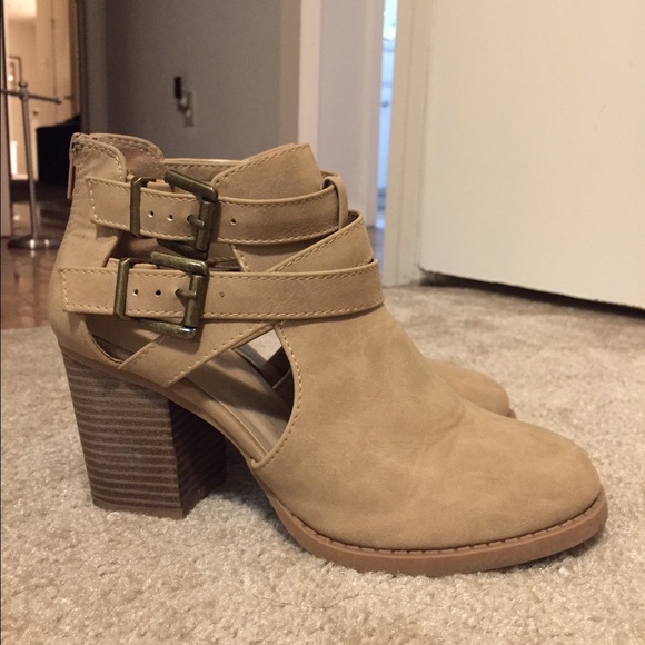 Chunky heel booties