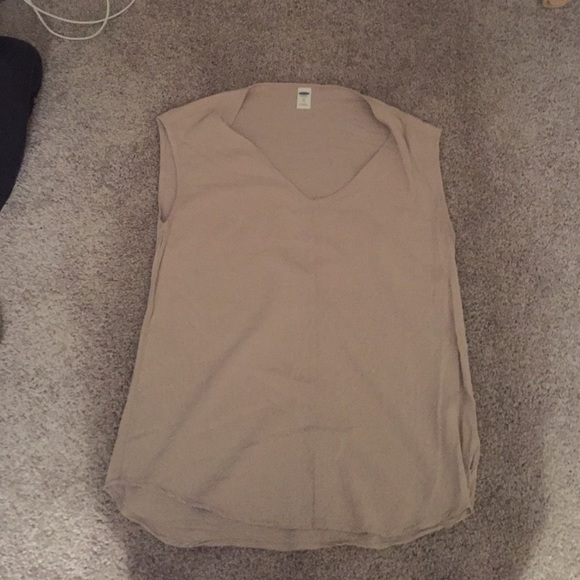 NWOT old navy top. size XS