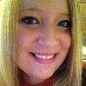 Meet your Posher, Angie