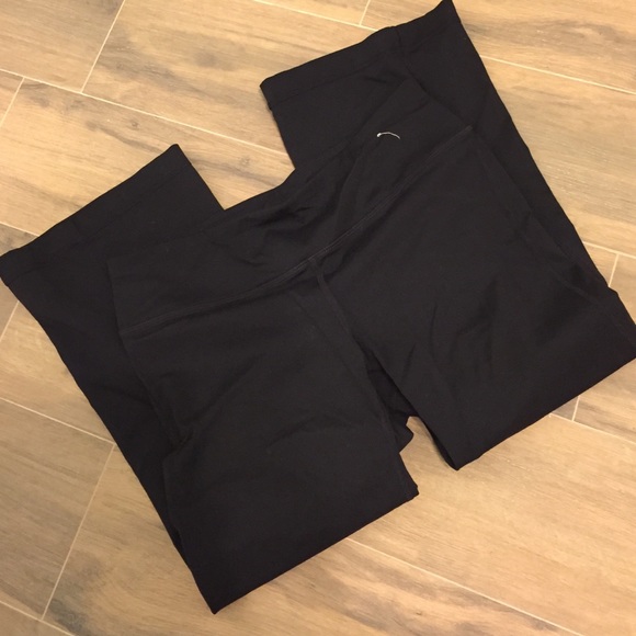 Black Gap GFlex Yoga Capris
