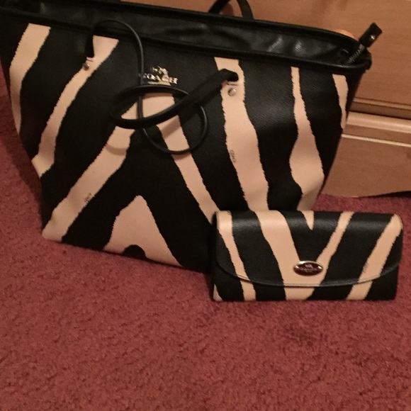 Authentic coach bag and wallet.