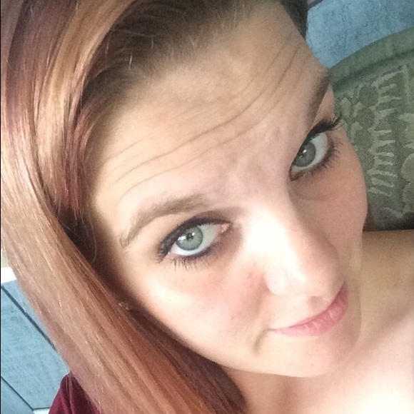 Meet your Posher, Tracie - Picture 1 of 1
