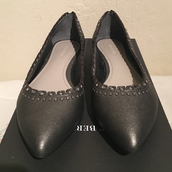 Silver Metallic Pour la Victoire Pointed Flats