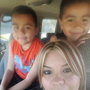 Meet your Posher, Sandra karina