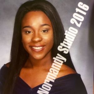 Meet your Posher, Anaise