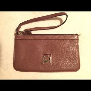 NWOT Dooney and Bourke Wristlet