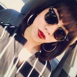 Meet your Posher, Miranda