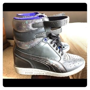 Puma sneakers