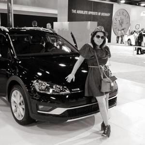 Meet your Posher, Yaniris