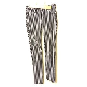 black and white stripped Tripp size 5 skinny pants
