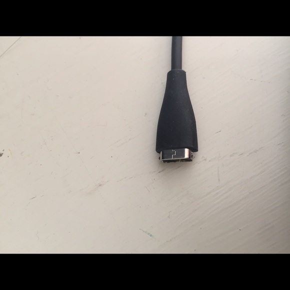 FitBit with Heart Rate Tracker - Picture 4 of 4