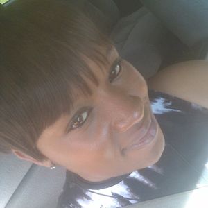 Meet your Posher, Alexis