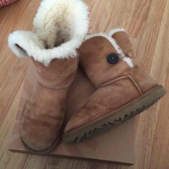 Chestnut Uggs - image 1