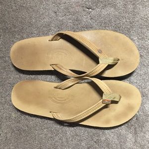 Rainbow single layer flip flop size medium!