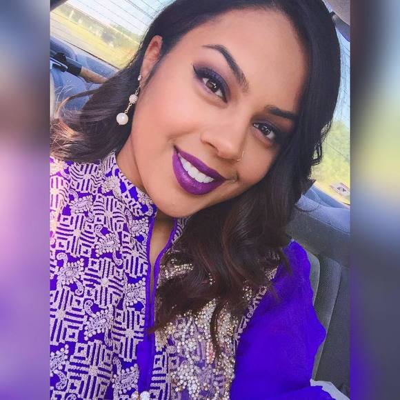 Meet your Posher, Anum