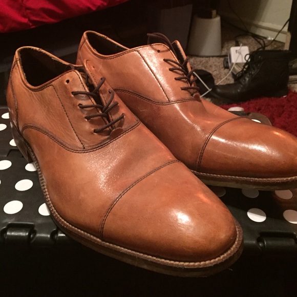 Cole Hann. All leather, great condition.