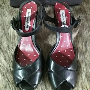 American Eagle heels 8 1/2