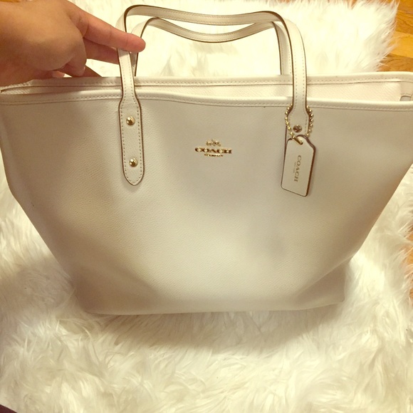 White Coach tote bag