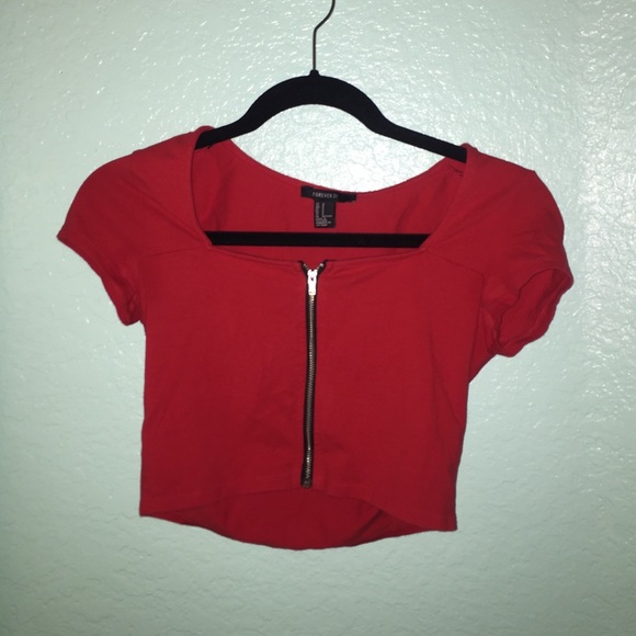 Red zipper crop top