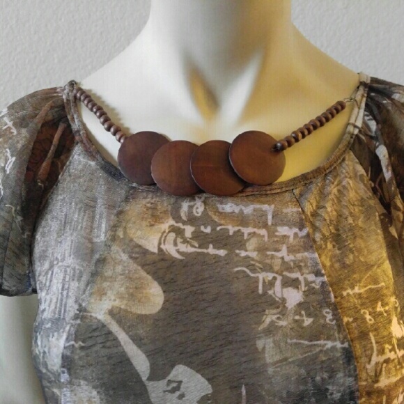 🆓 🌻Abstract Design Tunic🌻 - Picture 2 of 4