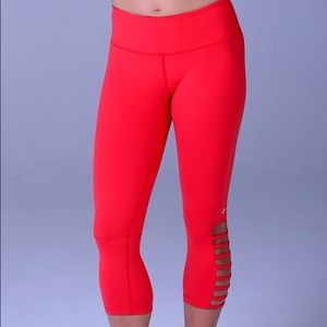 Straptastic Glyder Capris