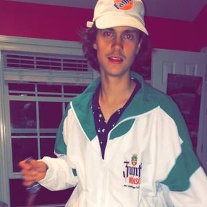 Meet your Posher, Christopher