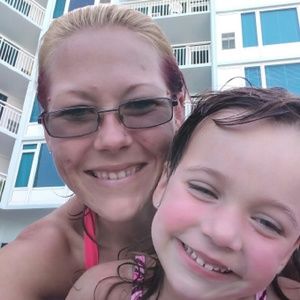 Meet your Posher, Delanie