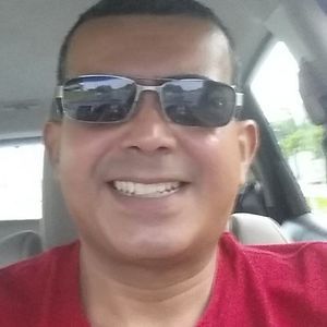 Meet your Posher, Carlos