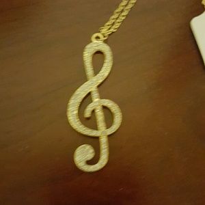 Gold music note necklace beautiful with diamonds