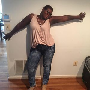 Meet your Posher, Pam