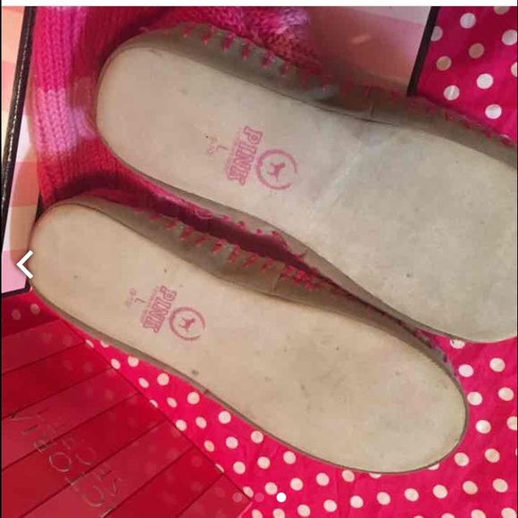 VS Pink Mukluks - Picture 3 of 3