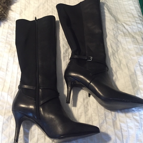 nine west front pointy toe booties