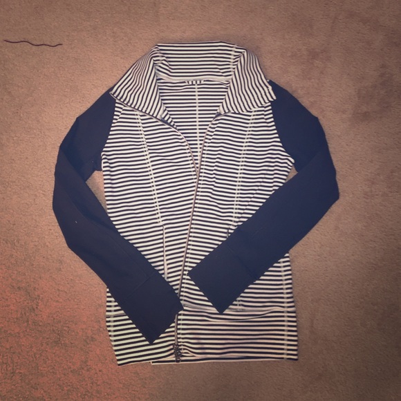 LULU LEMON SPORTS JACKET!