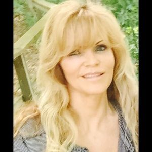 Meet your Posher, Robyn