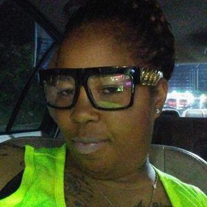 Meet your Posher, Pamela