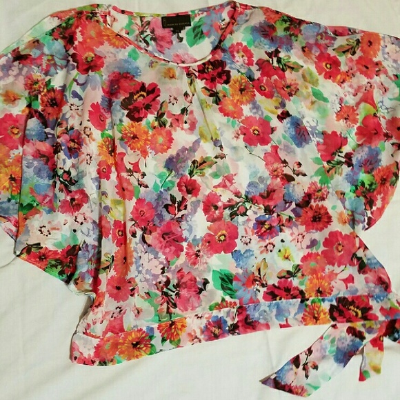 Cold Shoulder blouse - Picture 1 of 3