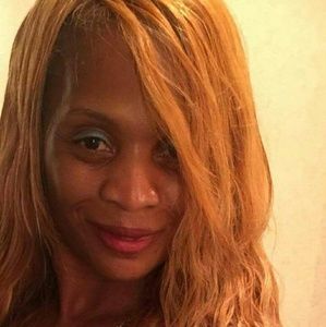 Meet your Posher, Alisa