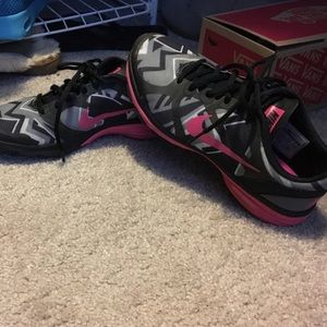 Nike dual fusion, Black and grey. Great condition