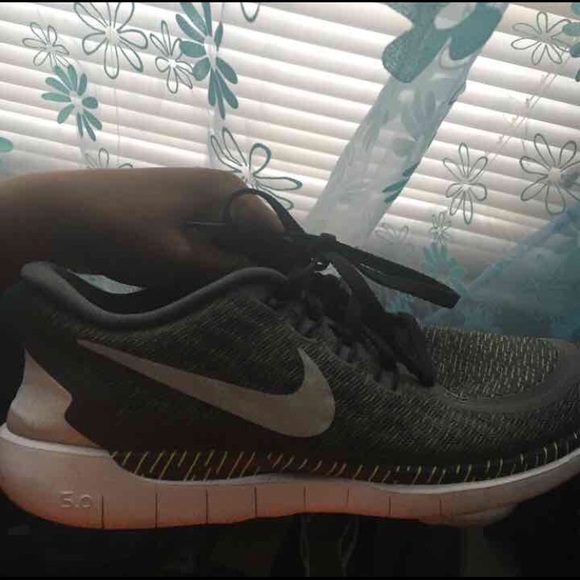 Clothes bundle, - Picture 2 of 2