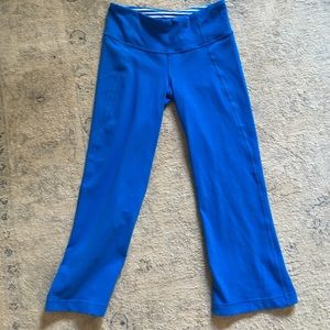 Lululemon Gather & Crow Crop Size 4