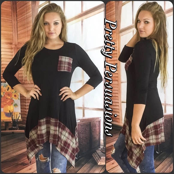 NWT Black Plaid Asymmetrical Hem Tunic Top - Picture 2 of 4