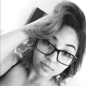 Meet your Posher, Juliana