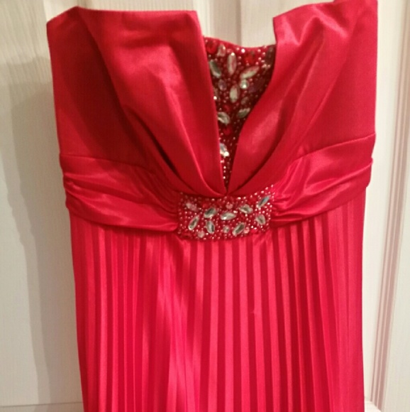 Strapless red dress
