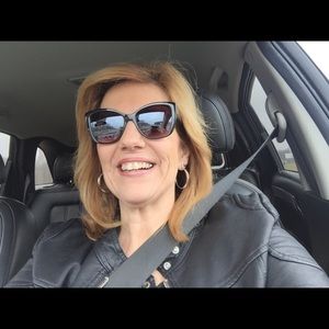 Meet your Posher, Tina